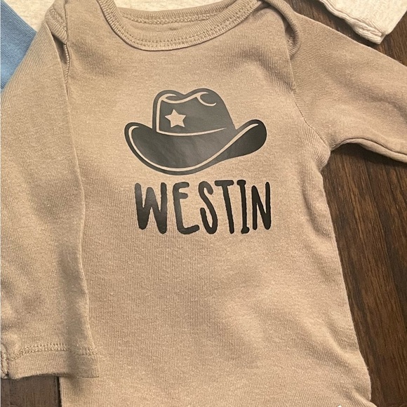 Cricut custom apparel🤩♥️😁😆🍼 - Picture 9 of 10